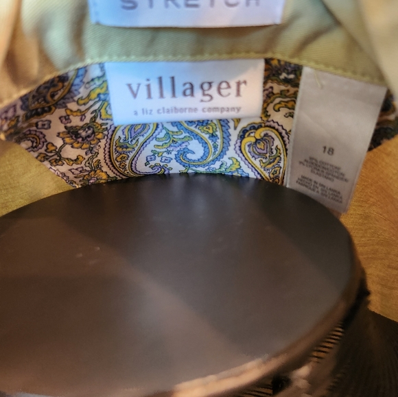 VILLAGER size 18 chartreuse green jacket. Nice detail at natural waist. - Picture 4 of 6